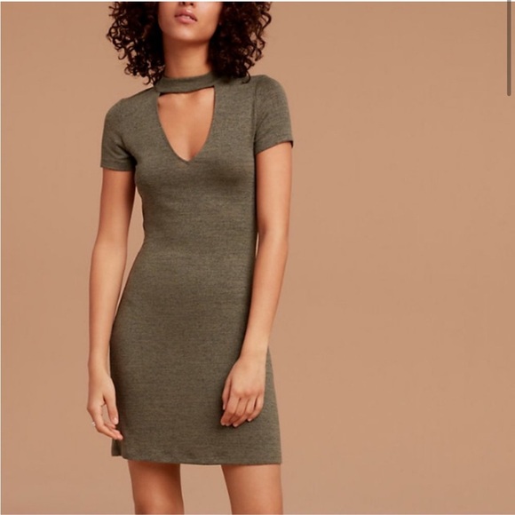 Aritzia Dresses & Skirts - Aritzia Wilfred Free Navy Short Sleeve Chocker Neck Jersey Dondoe Dress Size M